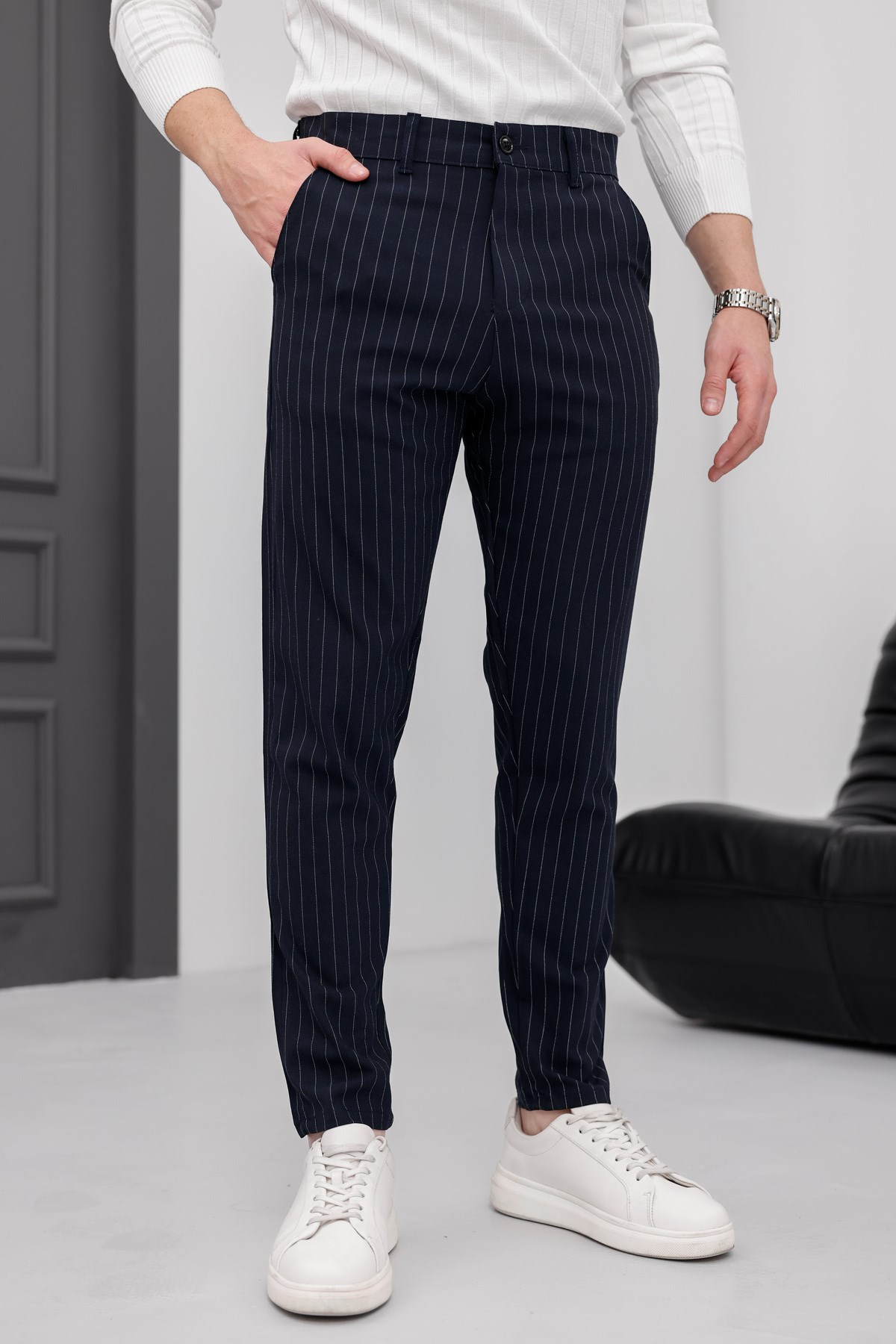 Erkek Lacivert Slim Fit Çizgili Likralı Yan Cep Bilek Boy Kumaş Pantolon