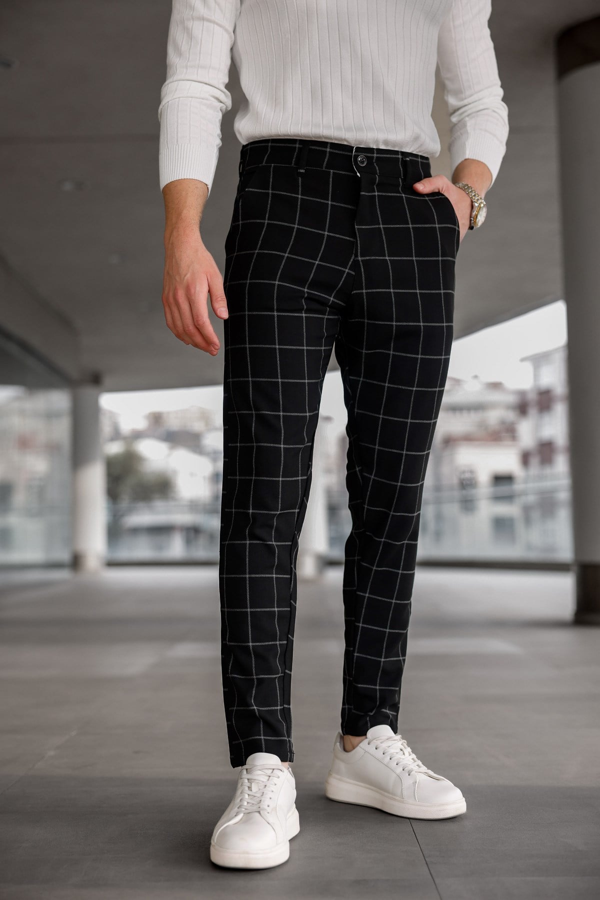 Erkek Siyah Slim Fit Ekoseli Likralı Yan Cep Bilek Boy Kumaş Pantolon