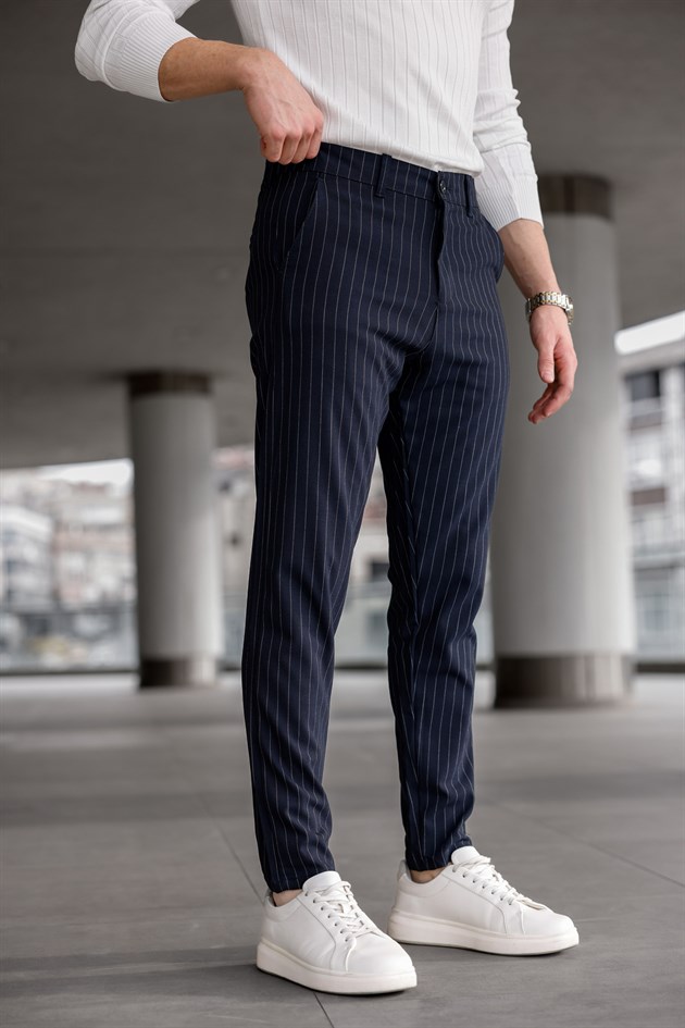 Erkek Lacivert Slim Fit Çizgili Likralı Yan Cep Bilek Boy Kumaş Pantolon