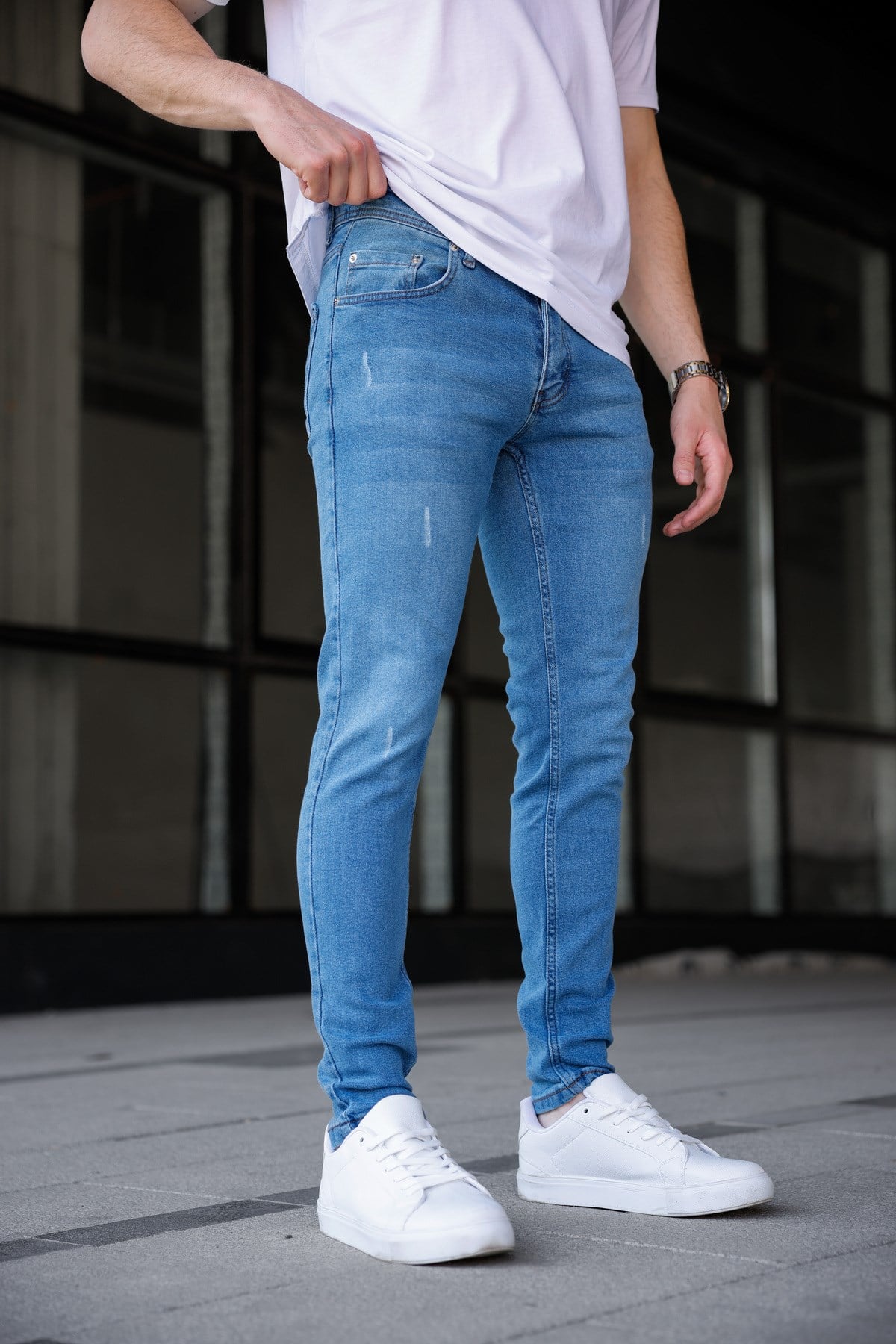 Erkek Açık Mavi Slim Fit Likralı Dar Paça Lazerli Kot Pantolon