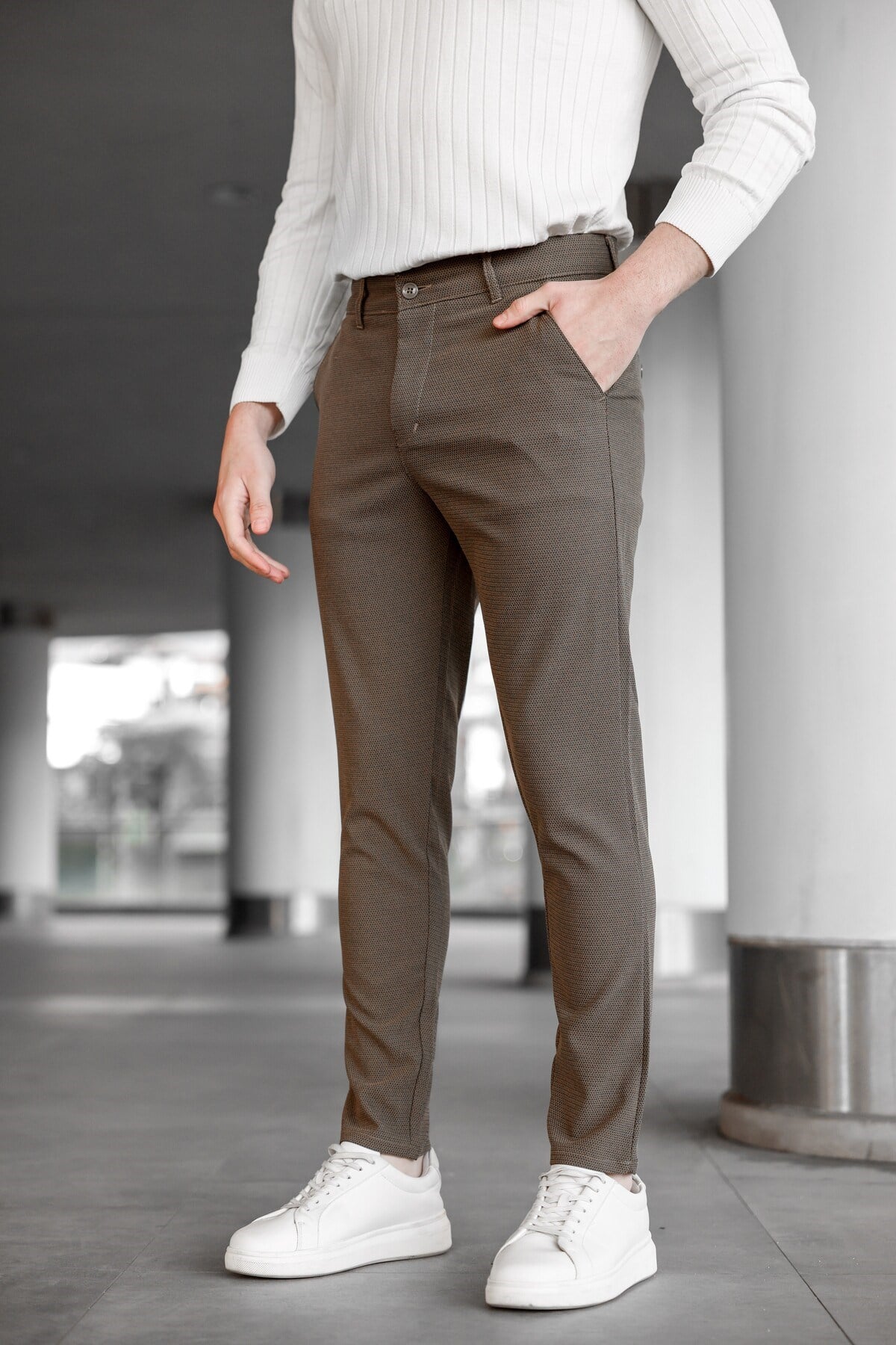 Erkek Kahverengi Slim Fit Likralı Armür Desenli Casual Pantolon