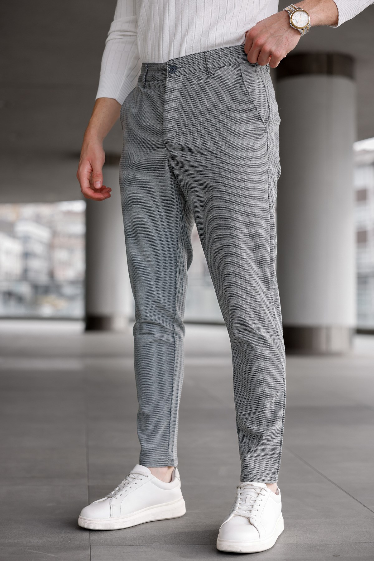 Erkek Koyu Gri Slim Fit Likralı Armür Desenli Casual Pantolon