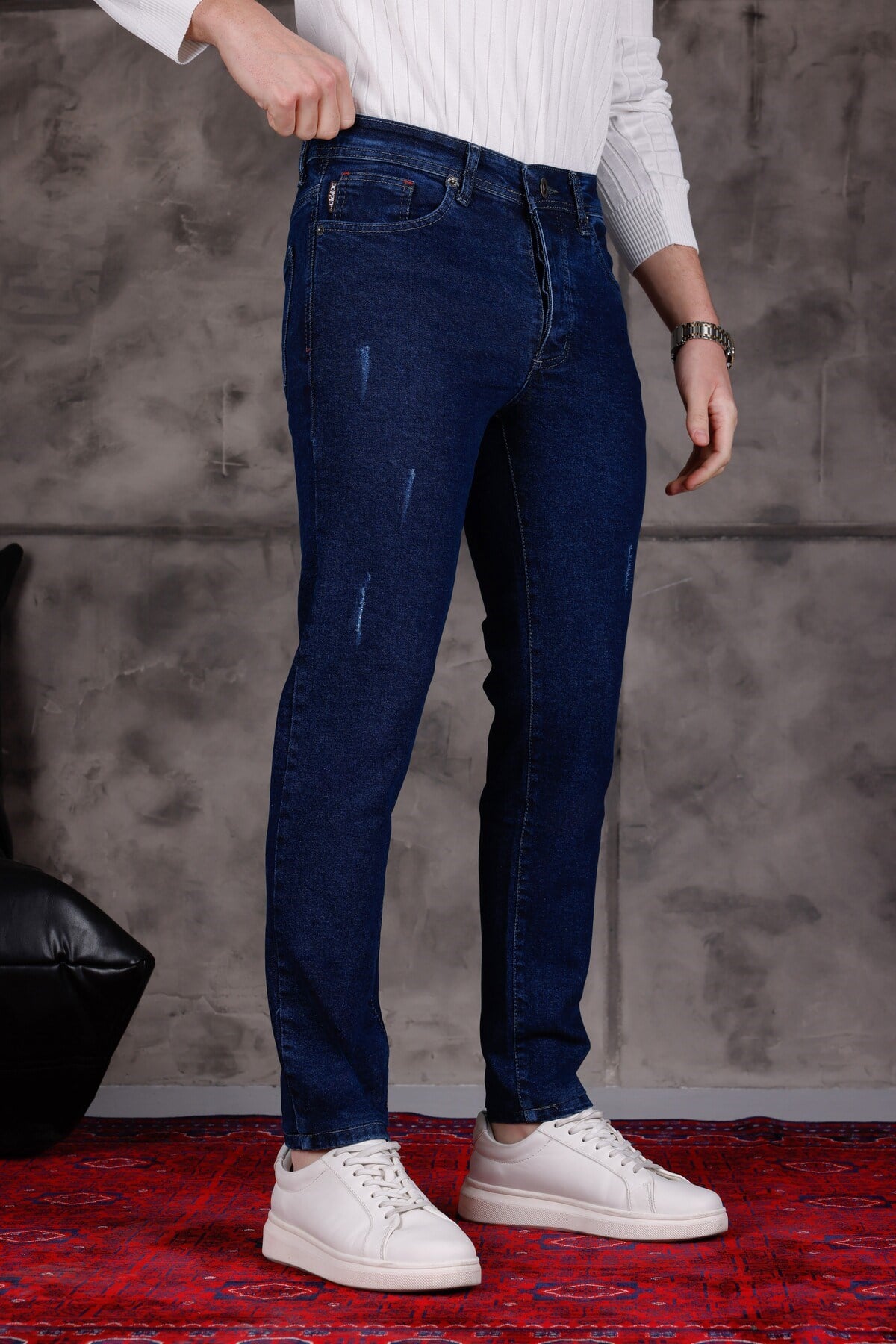Erkek Lacivert Slim Fit Likralı Dar Paça Lazerli Kot Pantolon