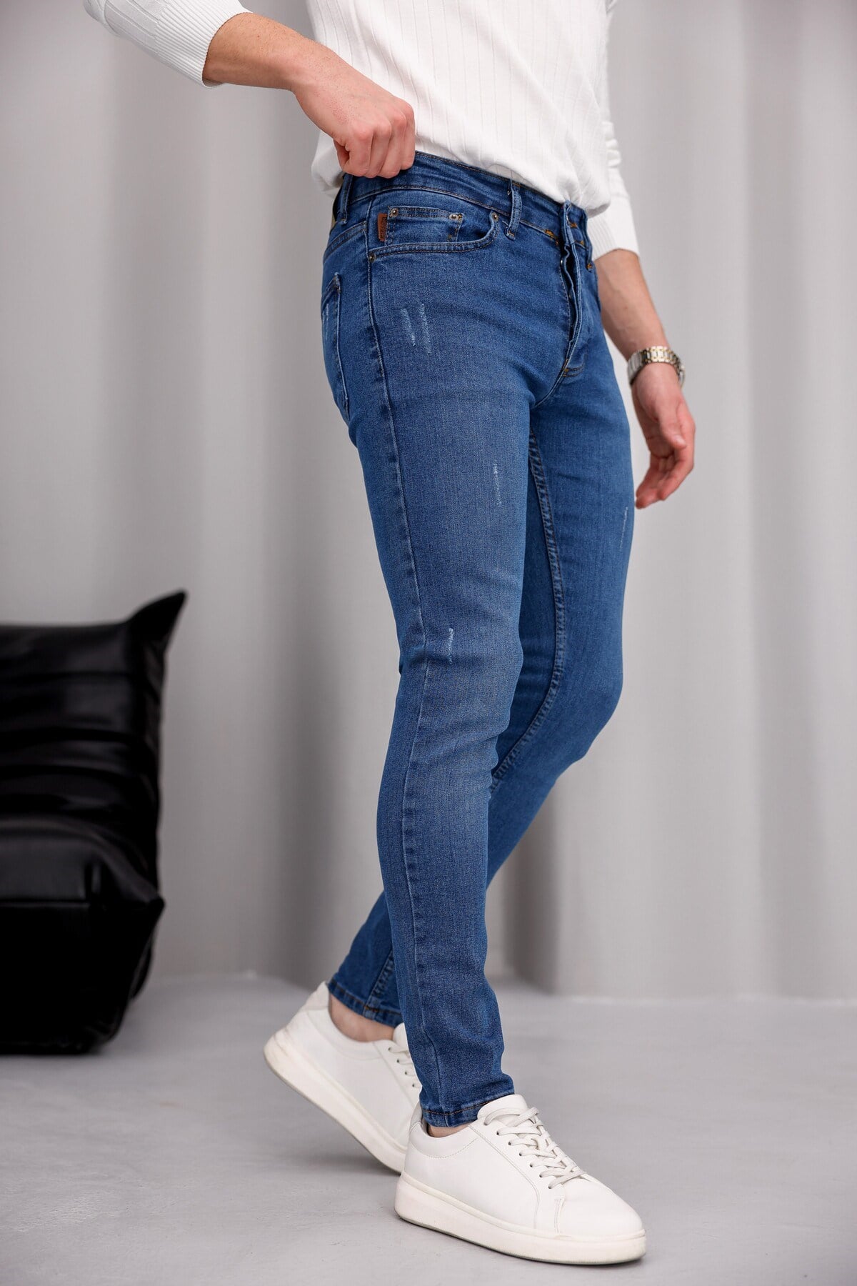 Erkek Mavi Slim Fit Likralı Dar Paça Lazerli Kot Pantolon