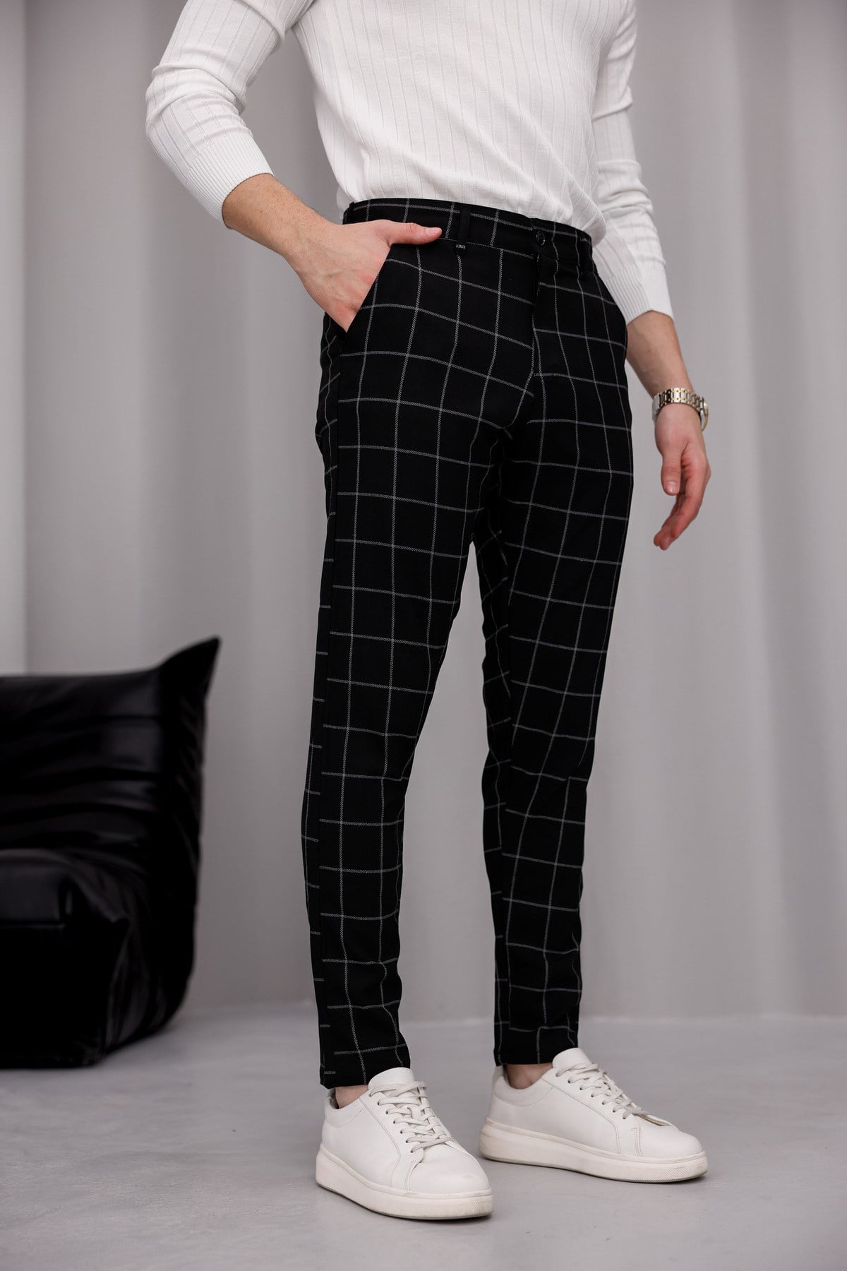 Erkek Siyah Slim Fit Ekoseli Likralı Yan Cep Bilek Boy Kumaş Pantolon