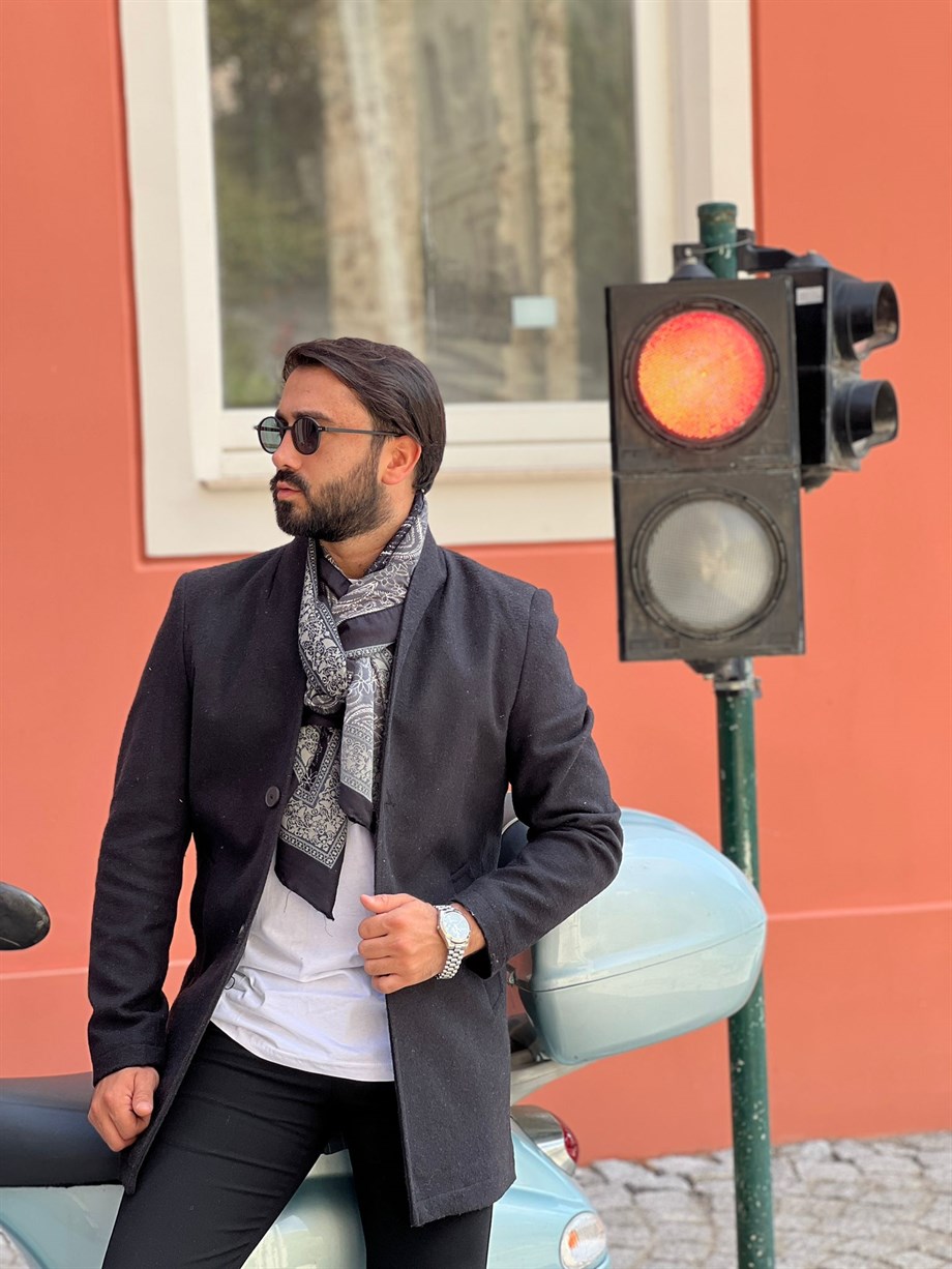 Erkek Siyah Slim Fit Yuvarlak Yaka Kaşe Kaban