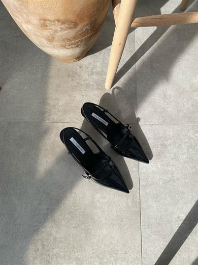 Arkası Açık Dekolteli Rugan siyah Kadın stiletto