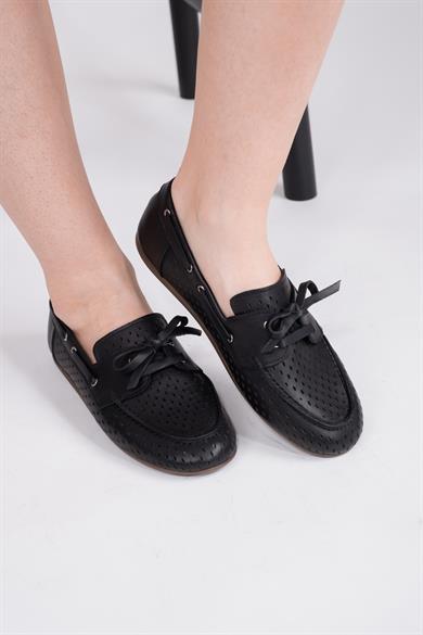 Hakiki Deri Lazer kesim Bağcıklı Sİyah Kadın Loafer
