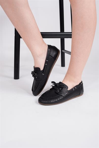 Hakiki Deri Lazer kesim Bağcıklı Sİyah Kadın Loafer