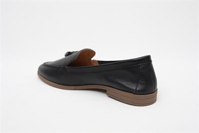 Püsküllü Hakiki Deri Siyah Kadın Loafer