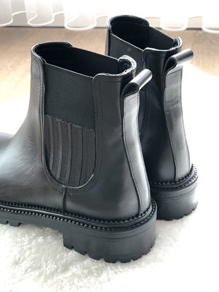 Deri Siyah Kadın Bot