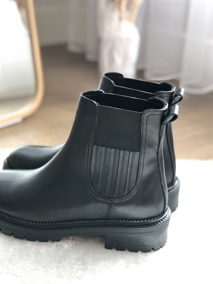 Deri Siyah Kadın Bot