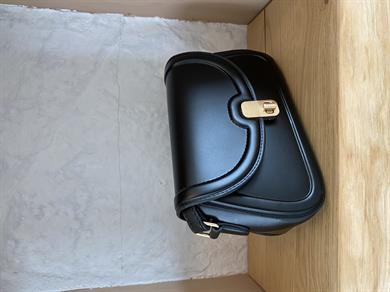 Siyah Kol Çantası
