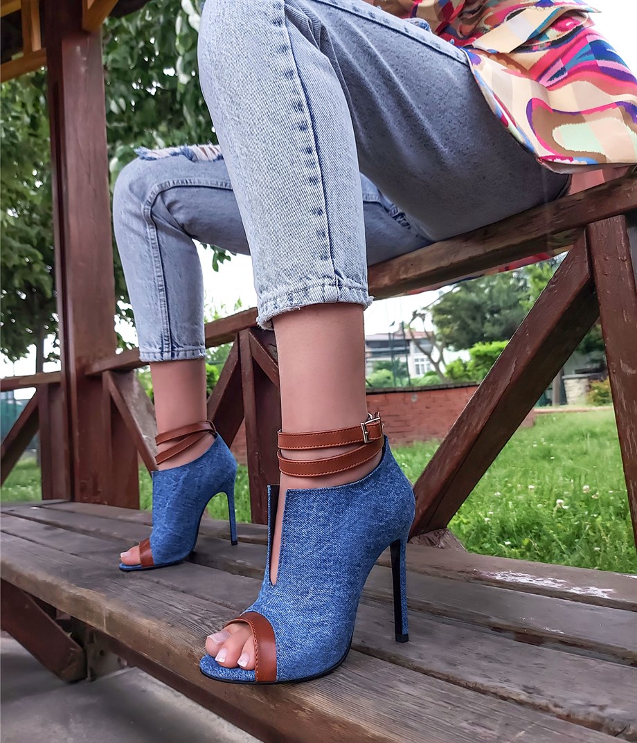 Ester Jean  Bootie