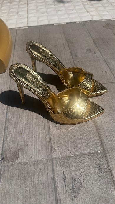 Olympos Gold Desenli Deri İnce Topuk Terlik 