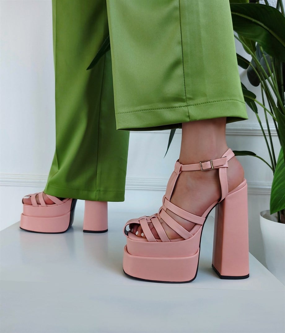 BETA Yüksek Platformlu Küt Burun Pembe Deri 