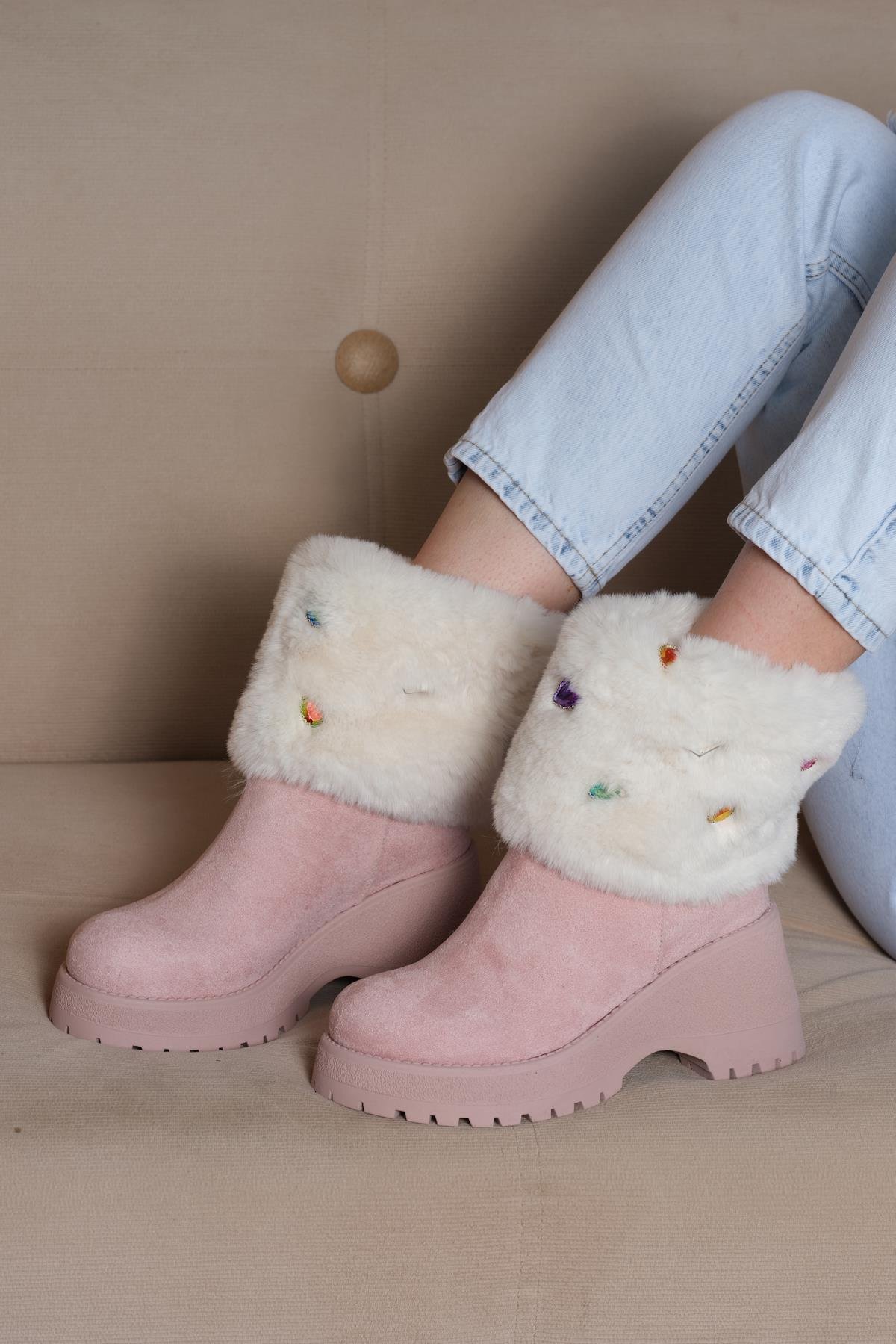 Harmon Pembe Kürk & Taş Detaylı Bot 