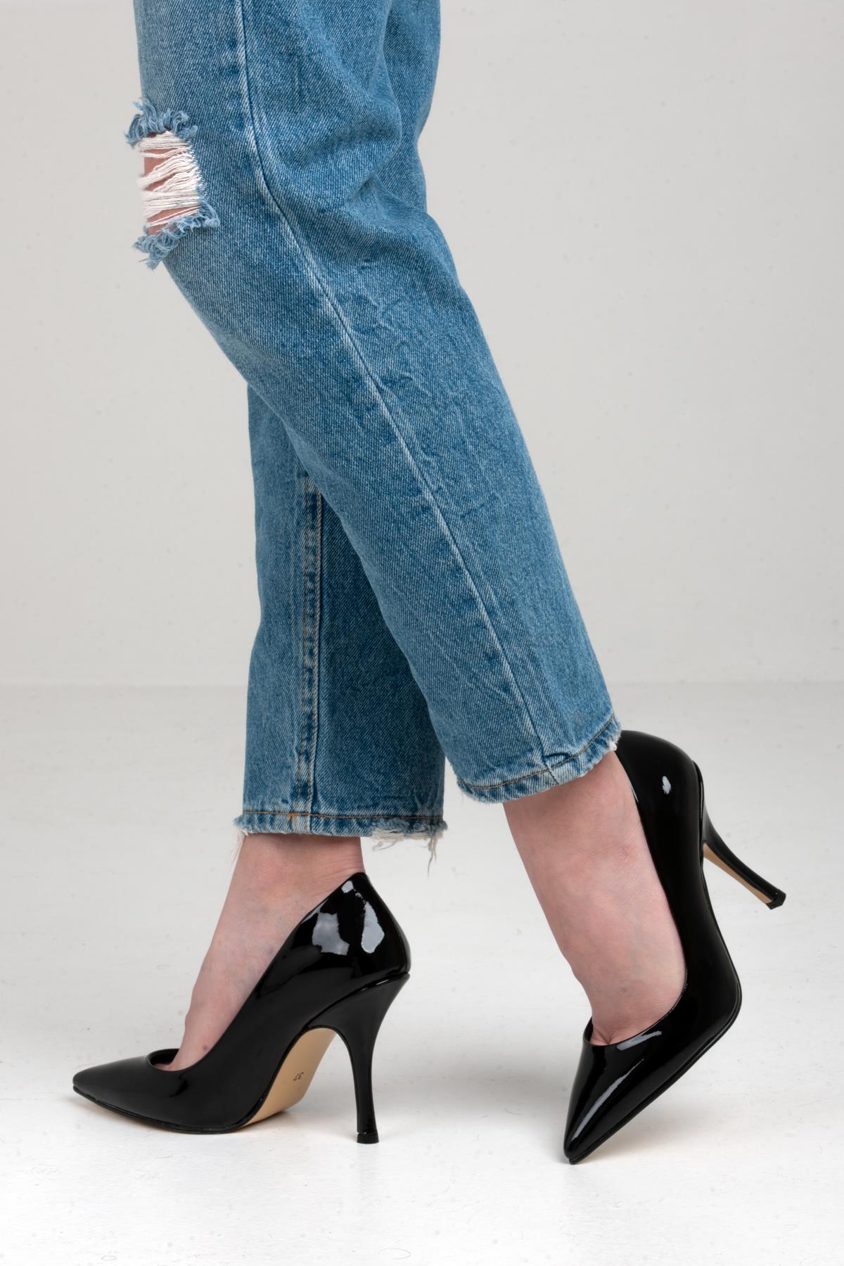 Penny Siyah Stiletto 