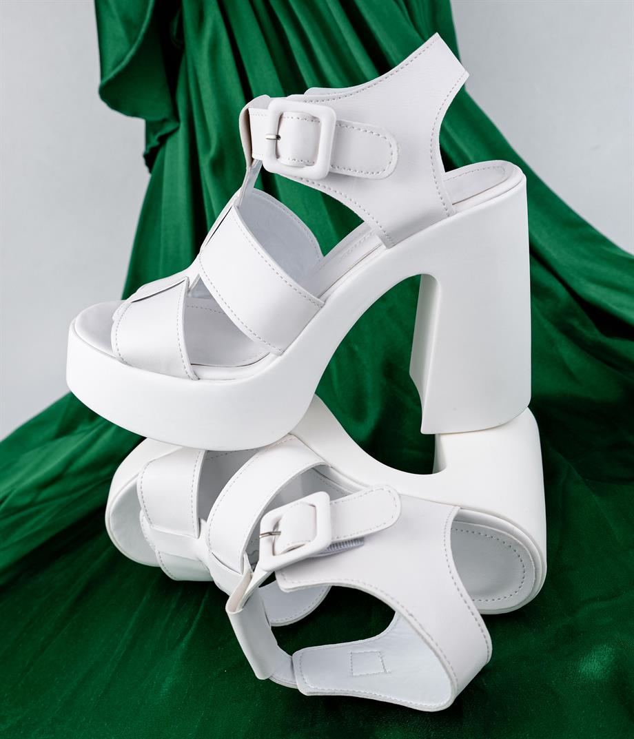 Ursula Beyaz Platformlu Sandalet 