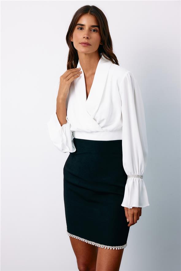 Aksesuar Detaylı Bluz - Ekru