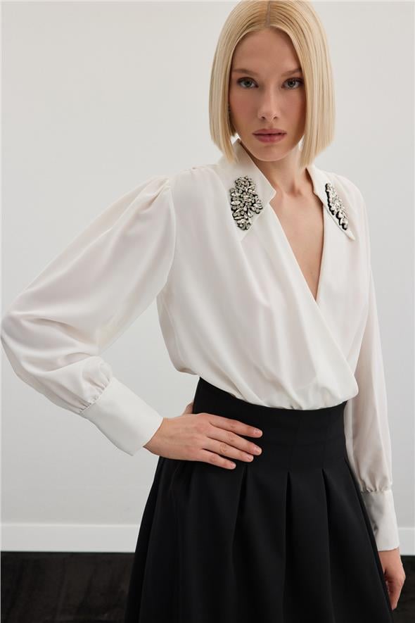 Aksesuar Detaylı Bodysuit Bluz - EKRU