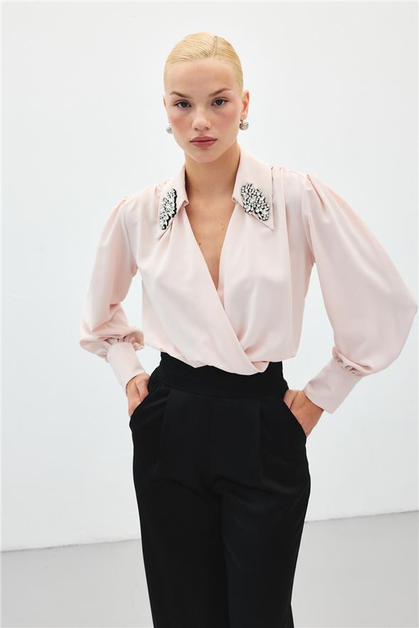 Aksesuar Detaylı Bodysuit Bluz - Pudra