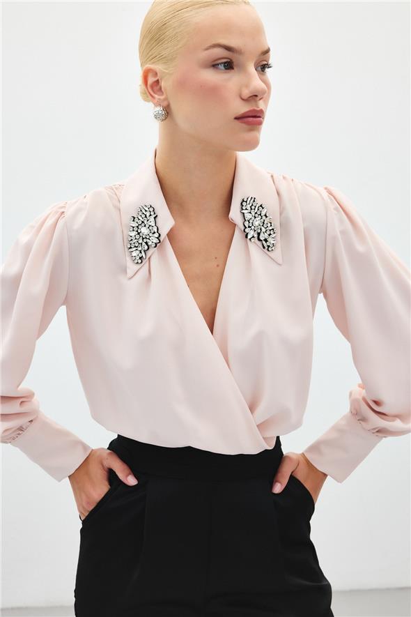 Aksesuar Detaylı Bodysuit Bluz - Pudra