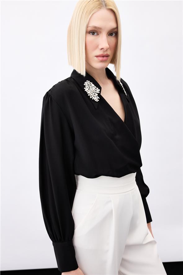 Aksesuar Detaylı Bodysuit Bluz - Siyah