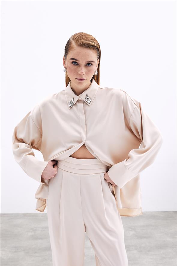 Aksesuar Detaylı Gömlek - Bej