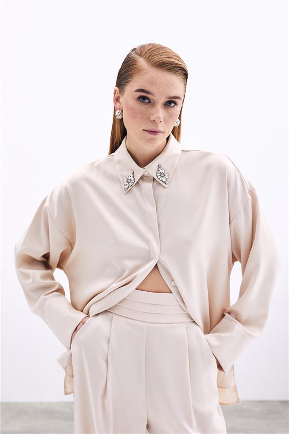 Aksesuar Detaylı Gömlek - Bej