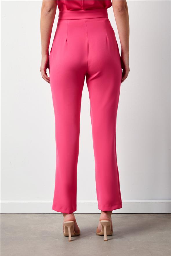 Aksesuar Detaylı Pantolon - Pembe