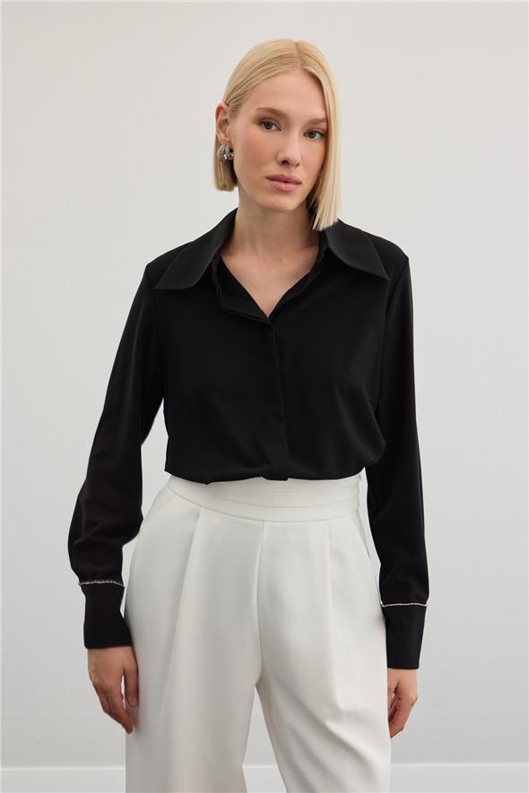 Aksesuarlı Klasik Gömlek - Siyah