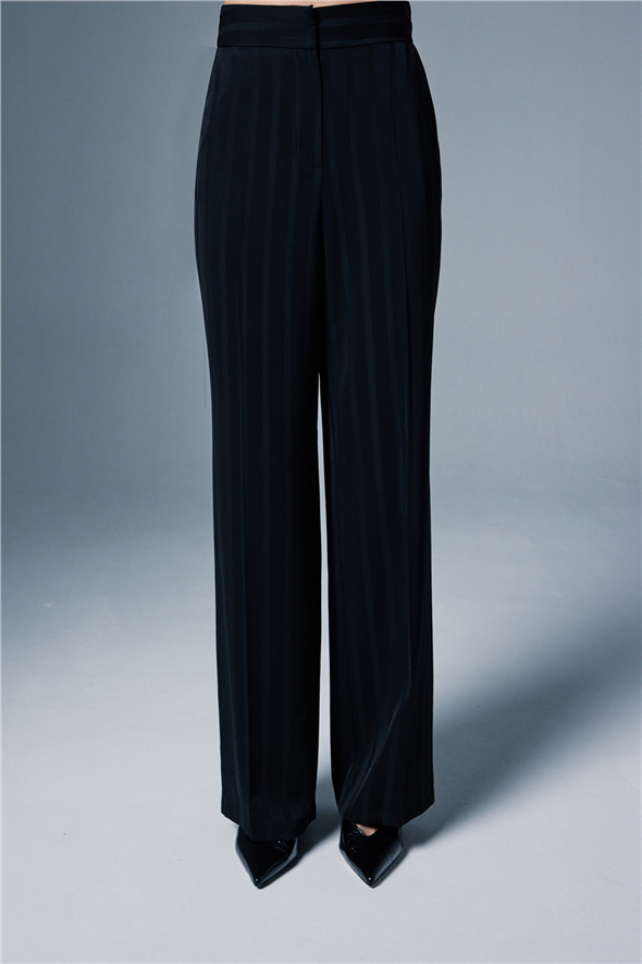 Anna Çizgili Pantolon - Siyah