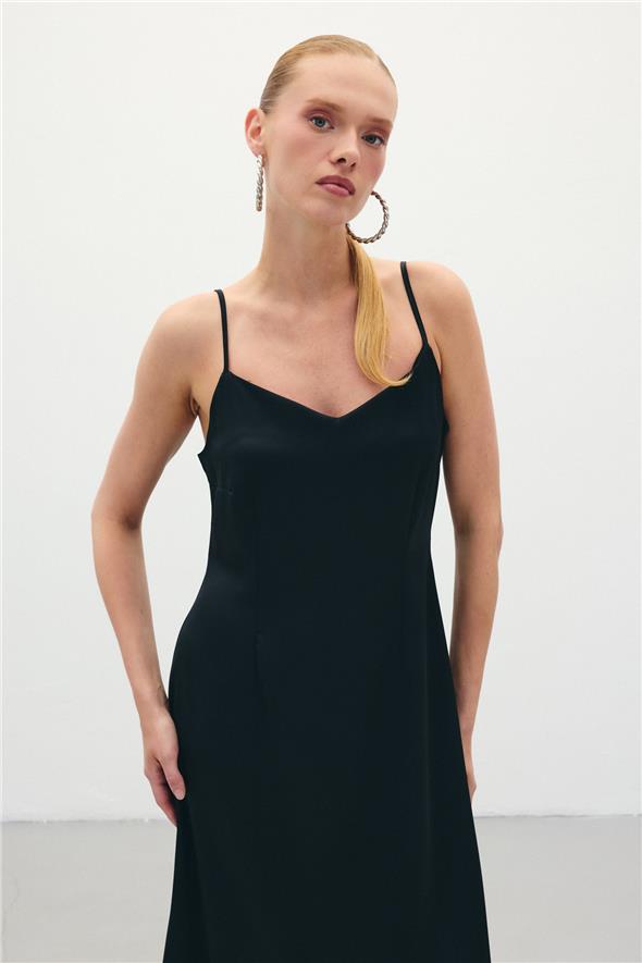 Askılı Uzun Saten Elbise - Siyah