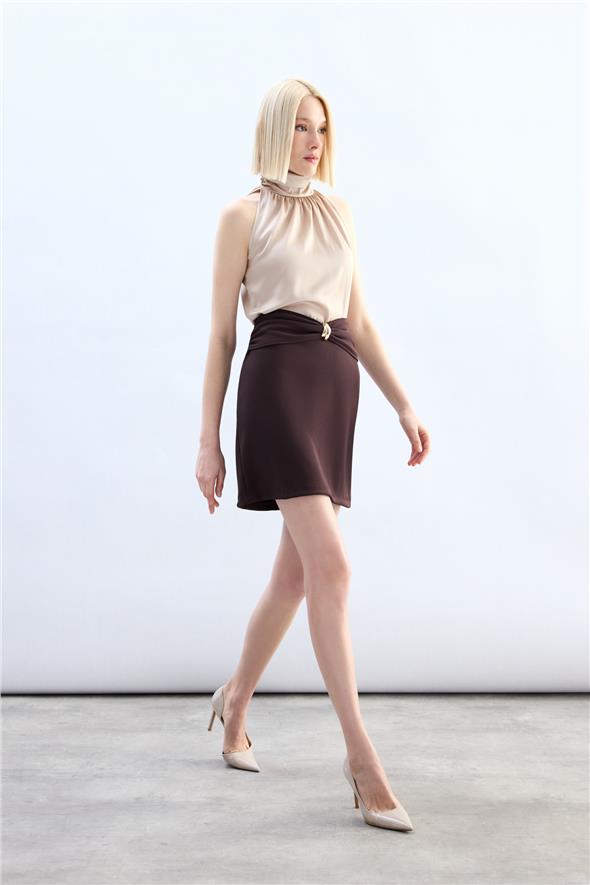 Bel Aksesuarlı Mini Etek - Kahve