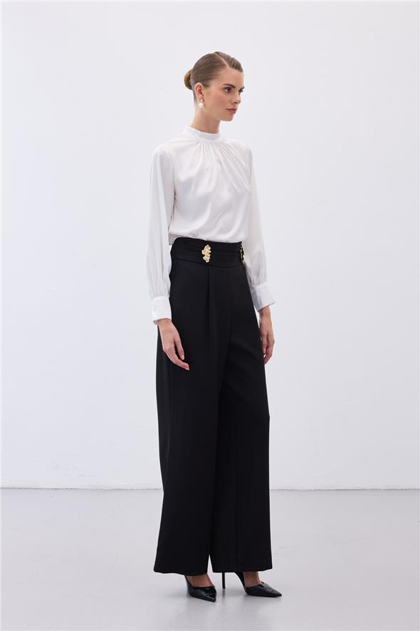 Bel Aksesuarlı Pantolon - Siyah