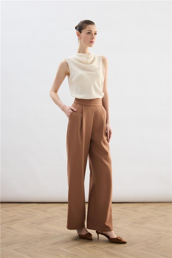 Bel Detaylı Cepli Pantolon - Camel