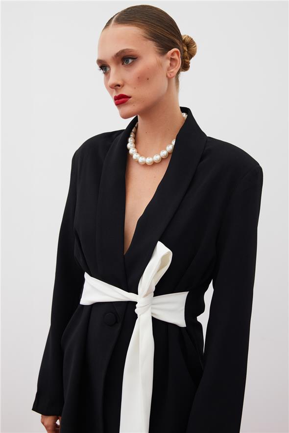 Beli Kuşaklı Uzun Ceket - Siyah