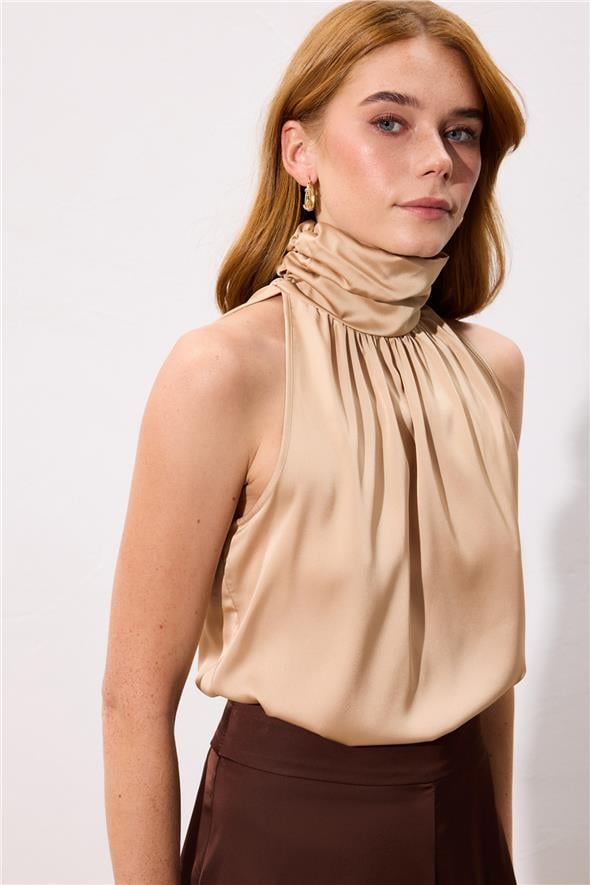 Boğazlı Kolsuz Bluz - Camel
