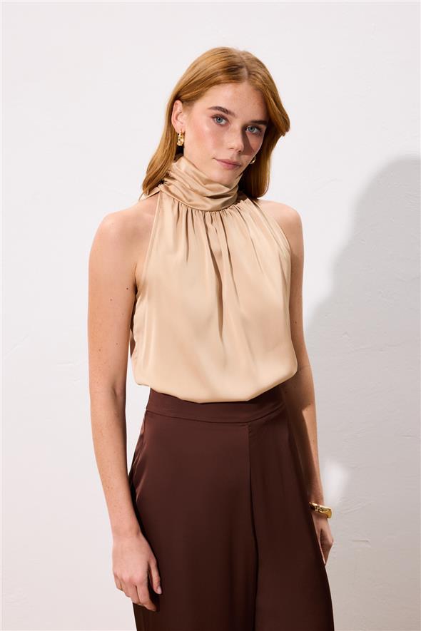 Boğazlı Kolsuz Bluz - Camel