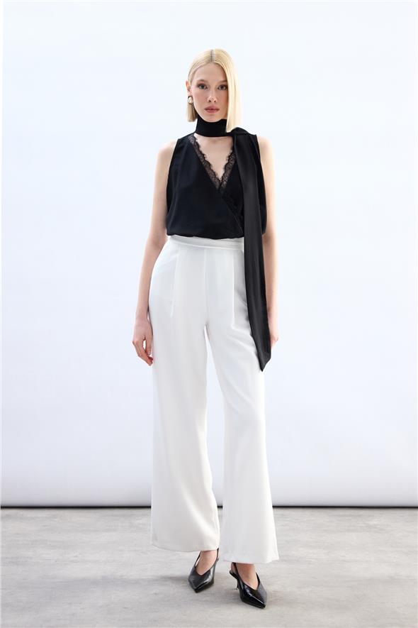 Dantel Detaylı Bodysuit Bluz - Siyah