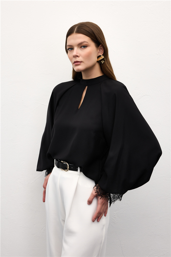 Dantel Detaylı Uzun Kollu Bluz - Siyah