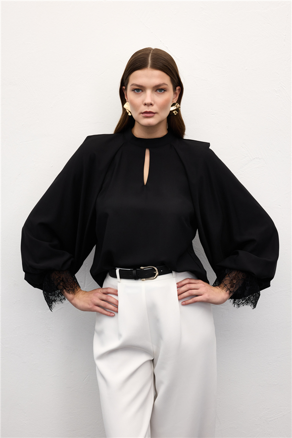 Dantel Detaylı Uzun Kollu Bluz - Siyah