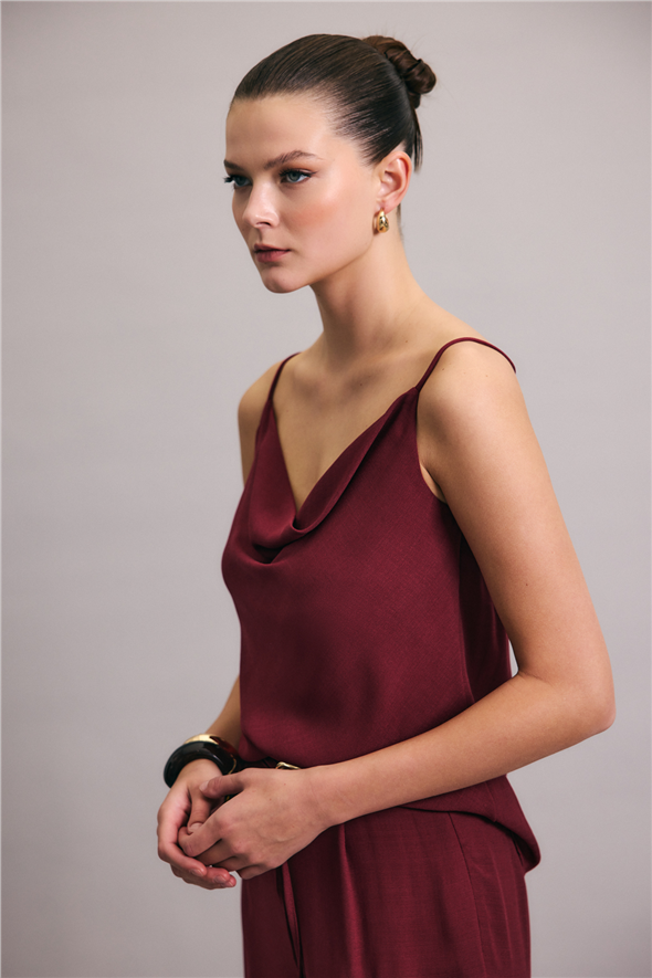 Degaje Yaka Dökümlü Bluz - Mürdüm