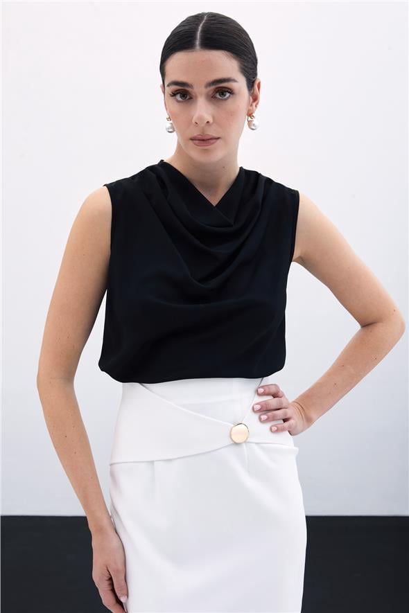 Degaje Yaka Kolsuz Bluz - Siyah