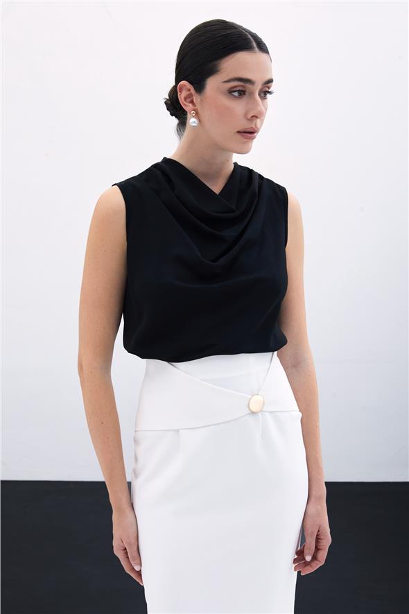 Degaje Yaka Kolsuz Bluz - Siyah