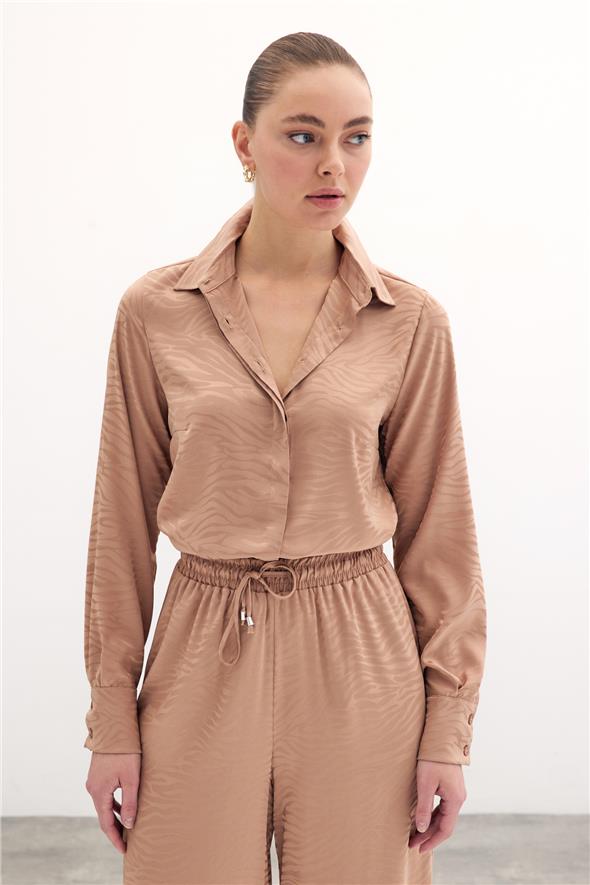 Desenli Düz Klasik Gömlek - Camel