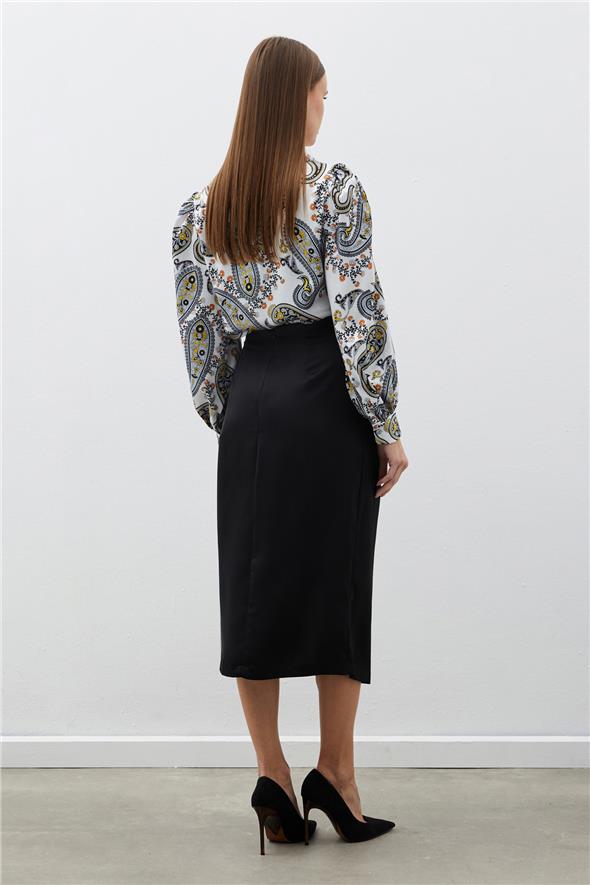 Düğme Aksesuarlı Saten Krep Etek - Siyah