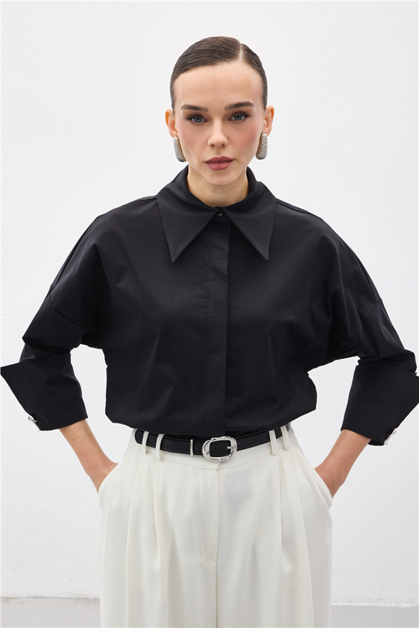 Düğme Detaylı Gömlek - Siyah