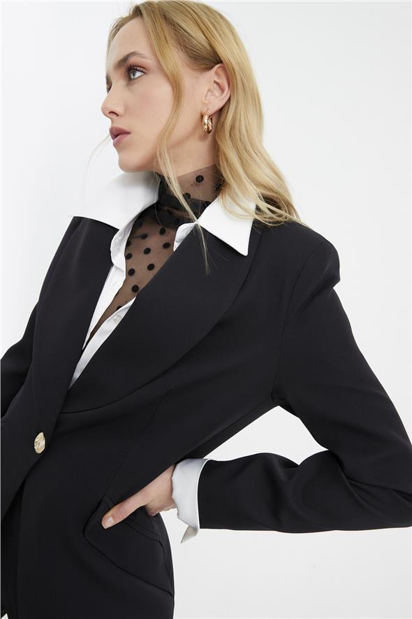 Düğme Detaylı Uzun Ceket - Siyah